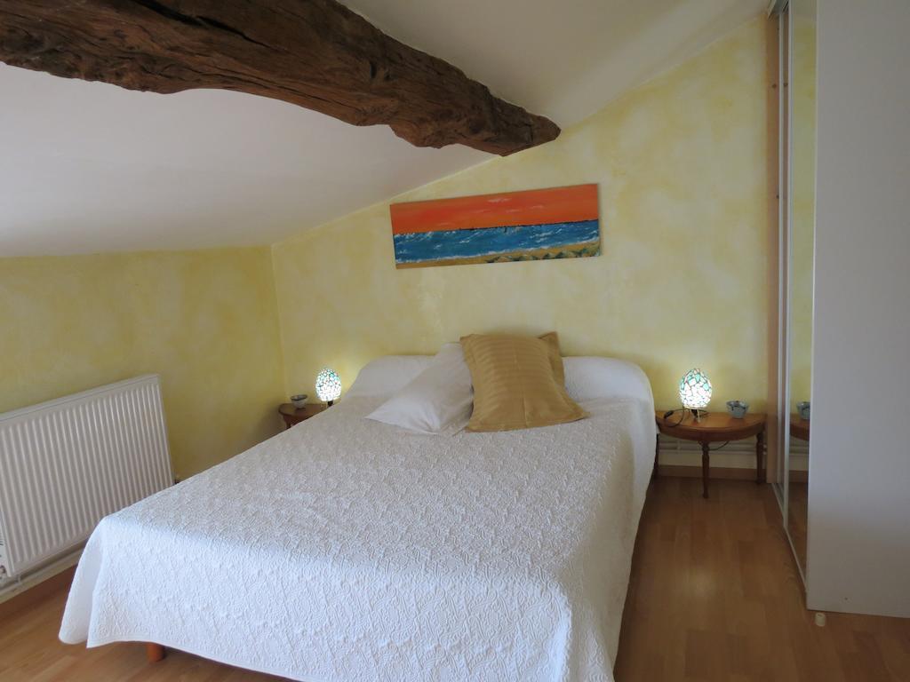 Bed and Breakfast L'Aubinoise Saint-Aubin-la-Plaine Номер фото